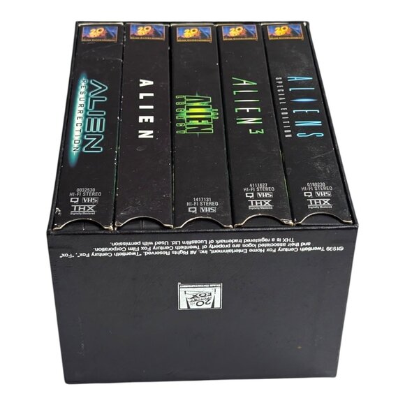 The Alien Legacy 20th Anniversary 5 VHS Tapes 1999 Box Set Taped Read Condition - Picture 5 of 6